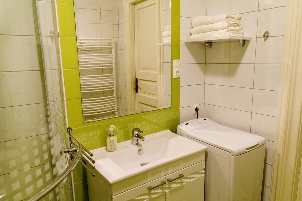 Eoetvoes Apartman بودابست الغرفة الصورة