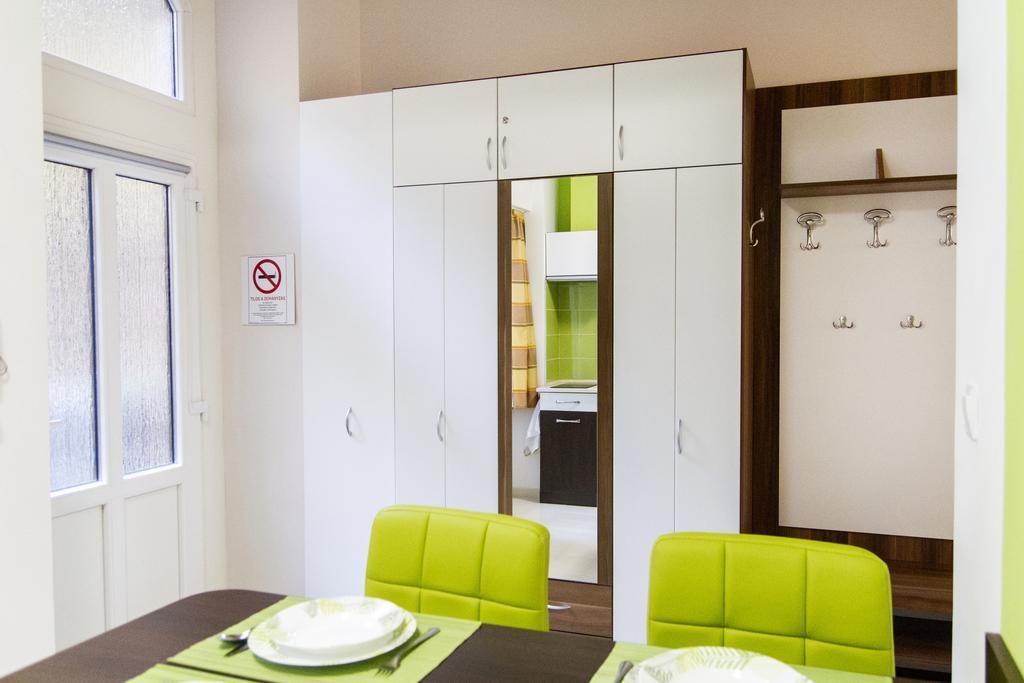 Eoetvoes Apartman بودابست الغرفة الصورة