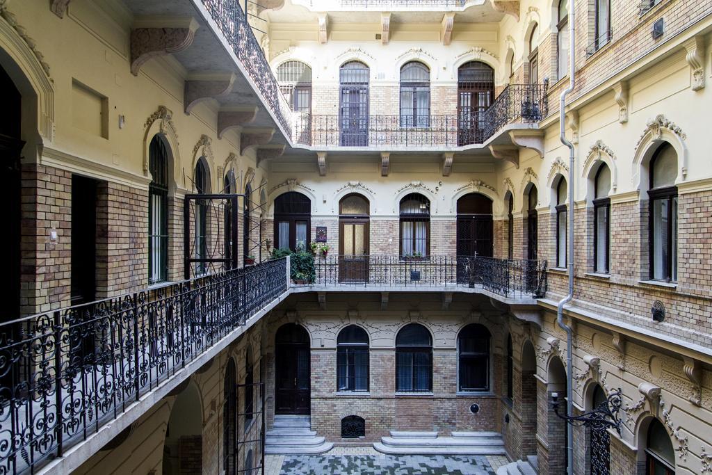 Eoetvoes Apartman بودابست الغرفة الصورة