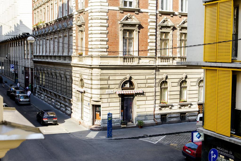Eoetvoes Apartman بودابست الغرفة الصورة